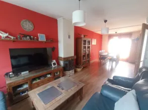 Chalet adosado en calle Elbarre