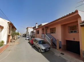 Casa en calle de Avicena, 1