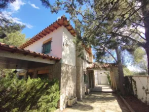 Single-family house in Carretera Pinar