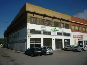 Commercial building in Avenida de Solvay