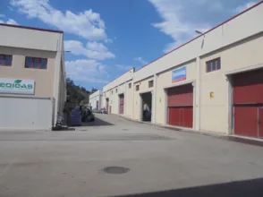 Nave industrial en calle de Alfonso Álvarez Miranda