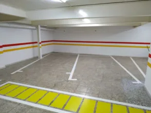 Garatge a calle de los Custodios, 6