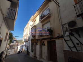Imagen Quesada