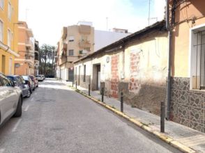 Imagen El Raval, Portes Encarnades