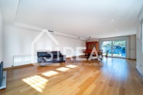 Casa pareada en calle de las Islas Marshall