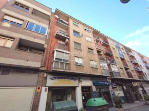 Local comercial en calle Italia