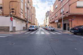 Local comercial en calle Andalucía, 31