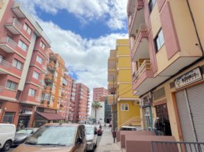Piso en calle Agustín Espinosa García