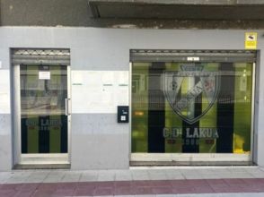 Local comercial en Senda de Valentín de Foronda