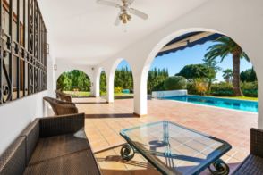 Chalet en El Paraíso-Atalaya-Benamara