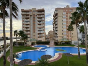 Ático en Urbanización Puerto Mar
