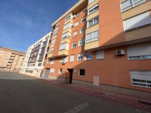 Piso en La Milagrosa-La Estrella-San Antón