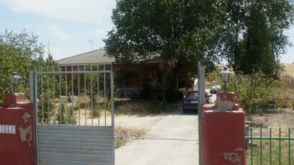 Rustic chalets in Carretera Comarcal 4024 Km 8500, Km. 8500