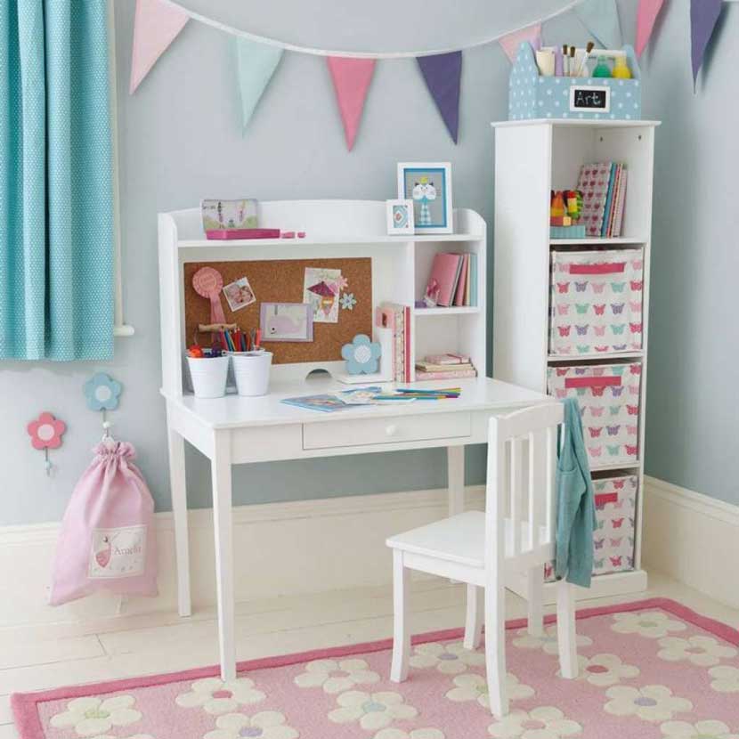 Cómo decorar un escritorio en la habitación de una adolescente?