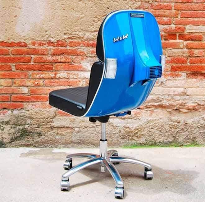 Una silla de oficina realizada con una Vespa