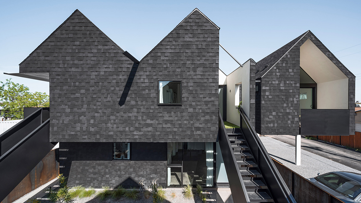M Shaped Bungalows, por SinHei Kwok