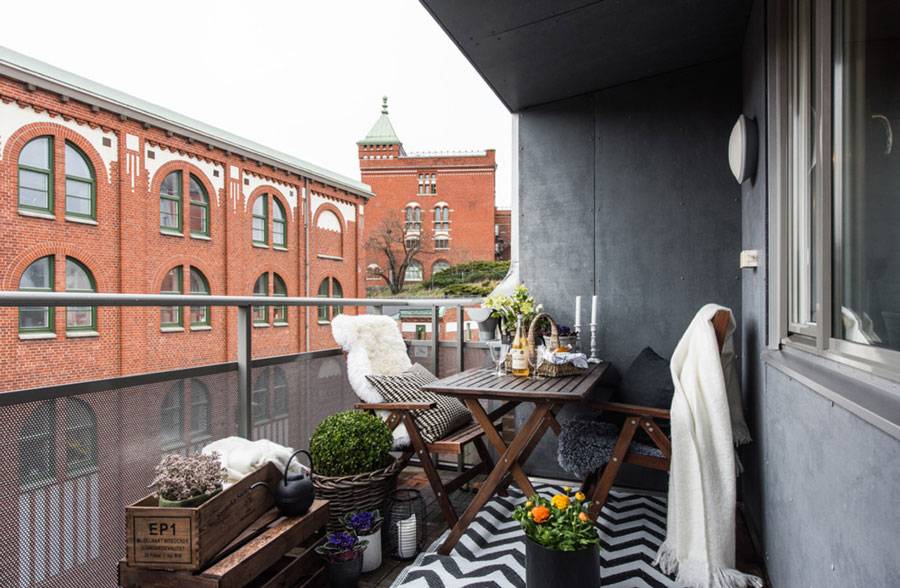 un balcón de estilo escandinavo