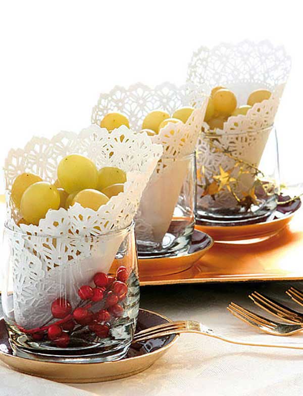 uvas de fin de a&ntilde;o con blonda