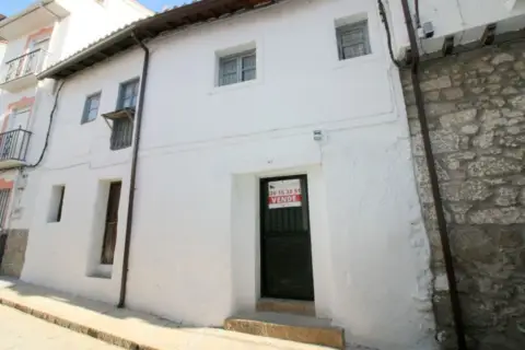 Casa pareada en calle de Juan Torres, 41