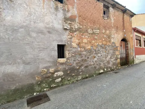 Casa rústica en calle del Palacio