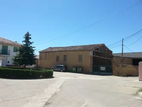 Nave industrial en Plaza de España, nº sn