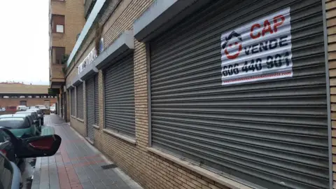 Local comercial en calle de Jacinto Benavente, nº S/N
