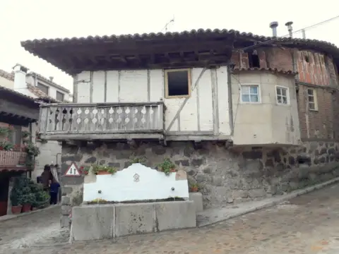 Rustic house in calle Real, 2