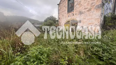 Casa rústica en Núcleo