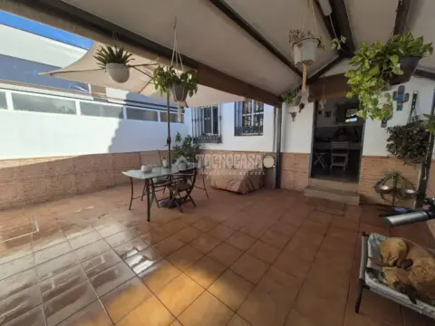 Casa adosada en Centro