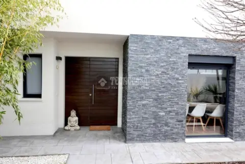 Casa unifamiliar en calle de Isaac Albéniz