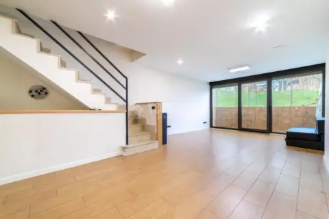 Casa pareada en Valdezarza