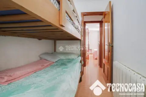 Piso en Llefià-Artigues