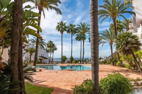 Piso en Urbanización El Hacho-La Duquesa Golf