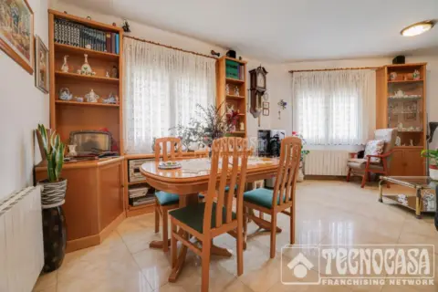 Casa pareada en Riu Nord-Riu Sud
