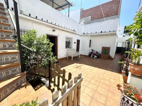 Casa adosada en San José del Valle