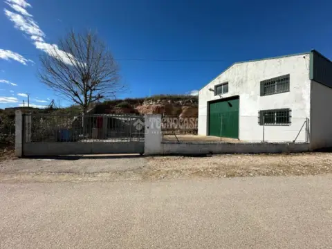Nave industrial en Aranzueque