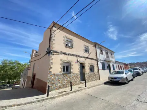 Casa adosada en calle de Fernando 'El Santo'