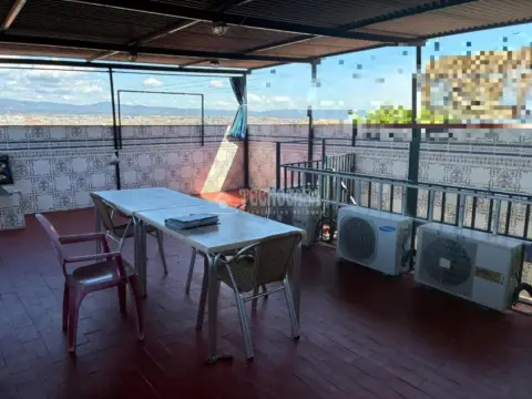 Casa adosada en Campo de la Verdad-Miraflores-Sector Sur