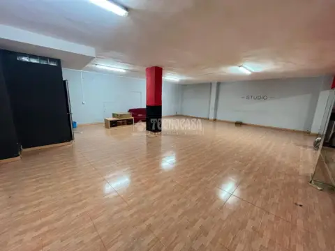 Local comercial en calle de Zaragoza