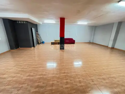 Local comercial en calle de Zaragoza