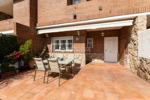 Casa adosada en Los Robles