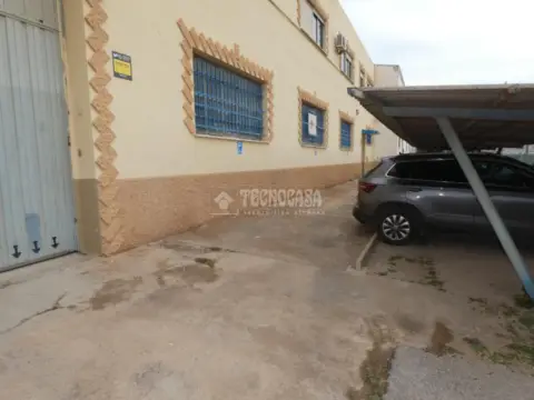 Nave industrial en La Punta