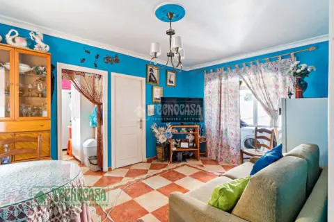 Apartment in Coín