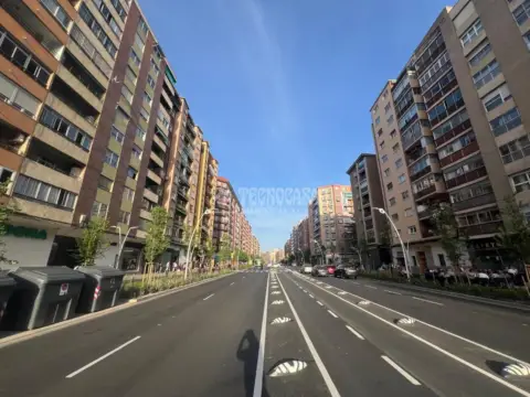 Piso en Avenida de Navarra
