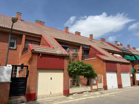 Casa pareada en Sector III