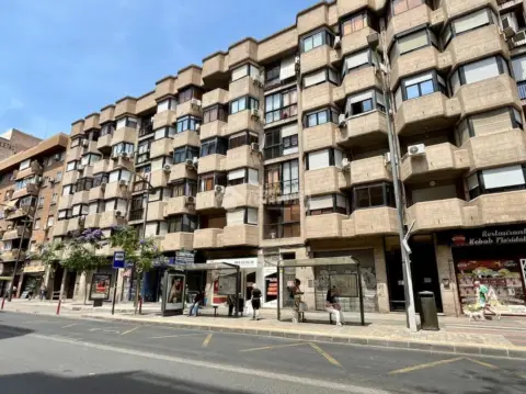 Piso en calle Floridablanca