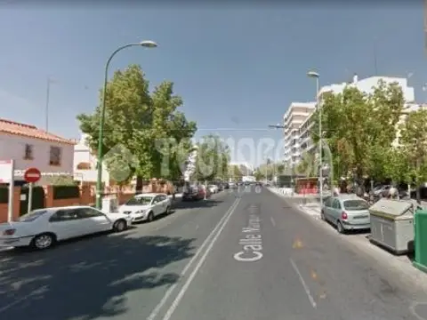 Casa adosada en calle Clemente Hidalgo