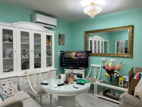 Casa adosada en calle Clemente Hidalgo