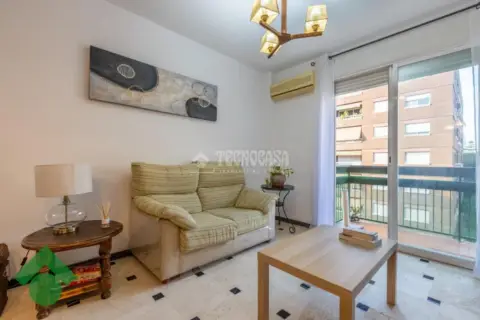 Piso en Ciudad Jardín-Zoco