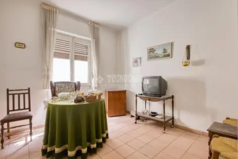 Piso en Salesas-Glorieta-Chinchibarra-Capuchinos